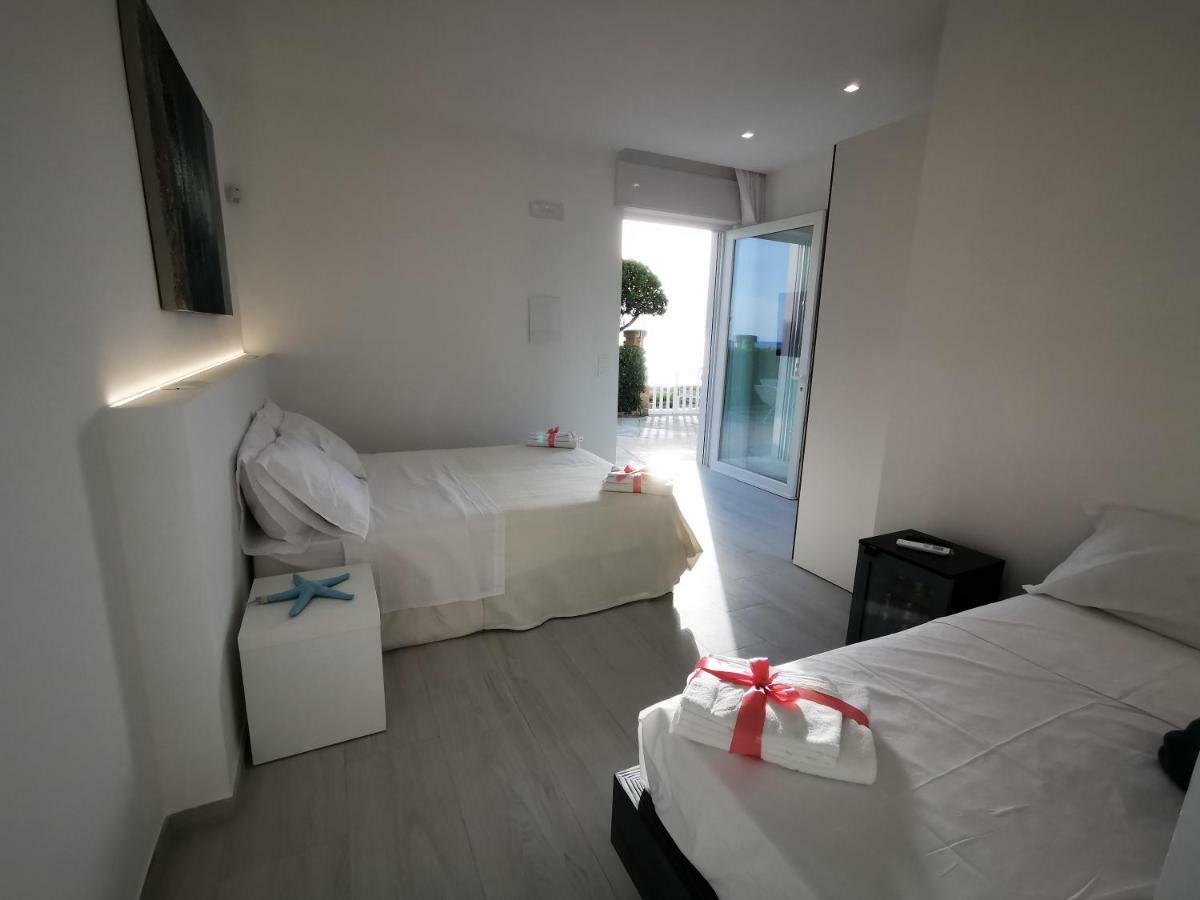 Bed and Breakfast Sunset Bay Торре-Суда Екстер'єр фото