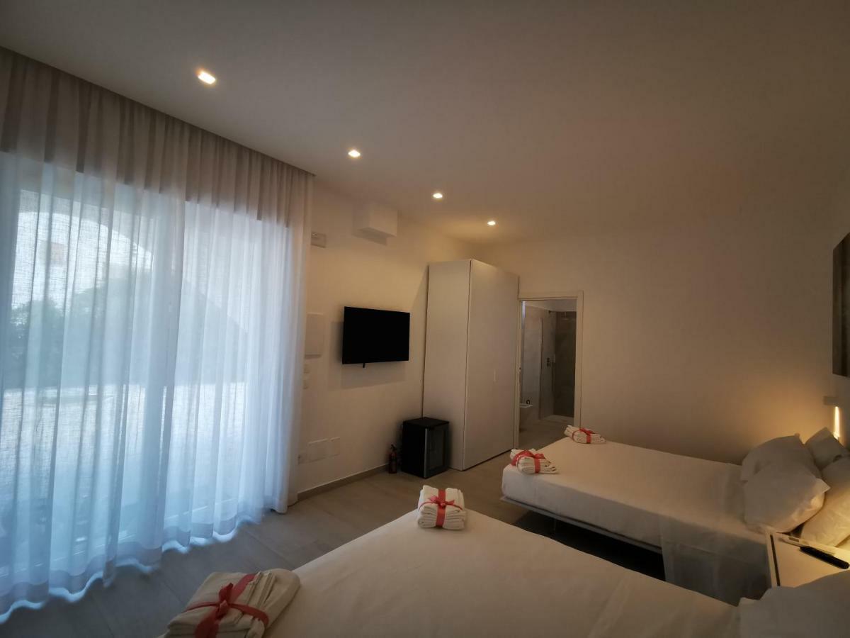 Bed and Breakfast Sunset Bay Торре-Суда Екстер'єр фото