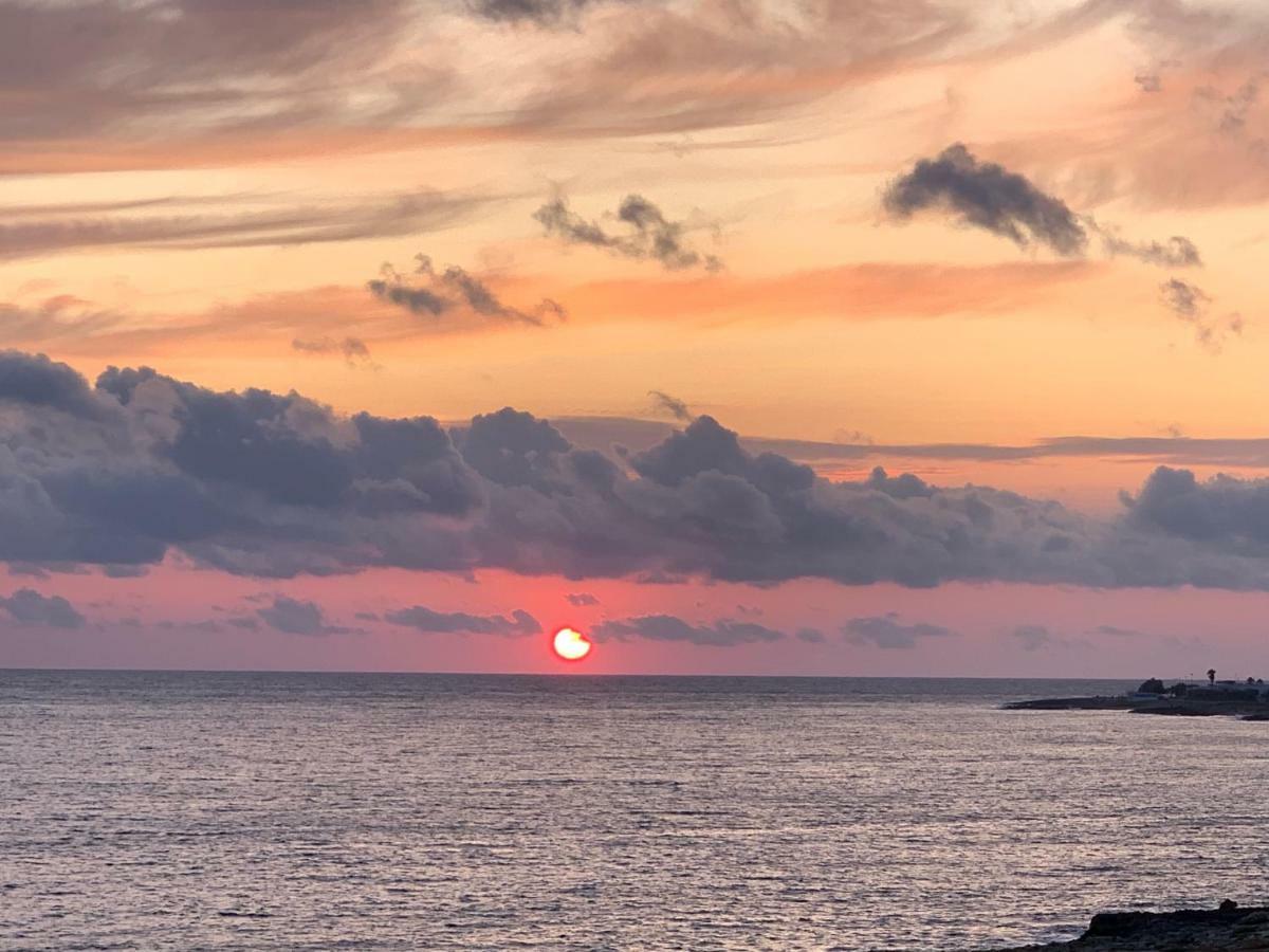 Bed and Breakfast Sunset Bay Торре-Суда Екстер'єр фото